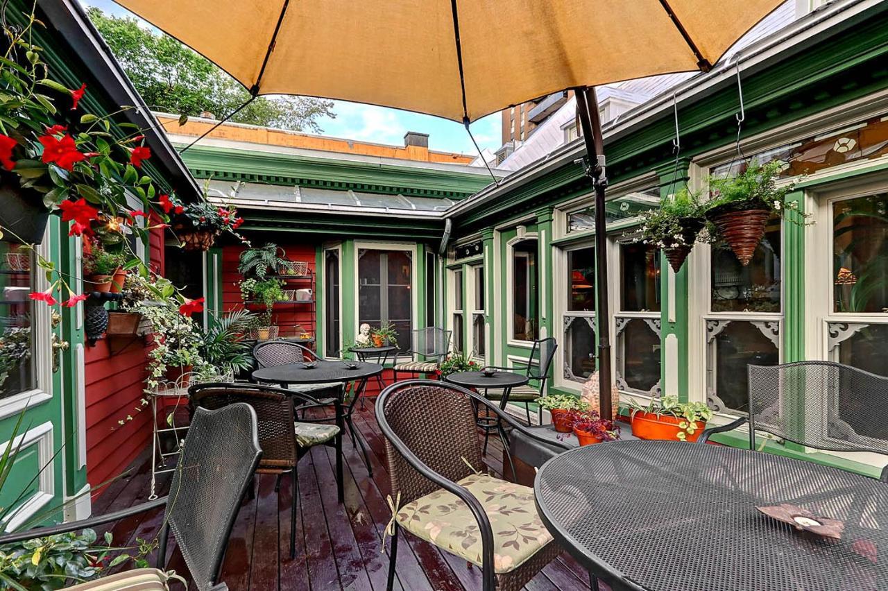 Auberge J.A Moisan ควิเบกซิตี้ ภายนอก รูปภาพ
